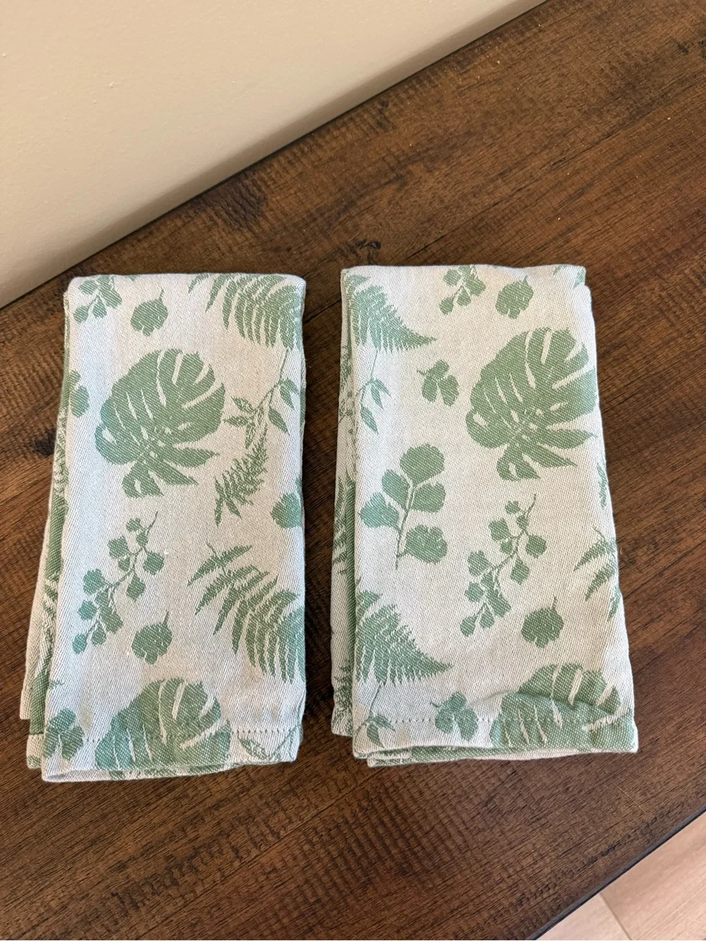 Pier 1 Dinner Napkin Features Botanical Fern and Tropical Leaf Pattern in Shades